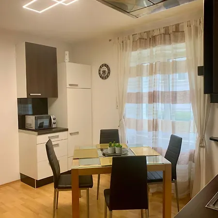 Nicis Ferienwohnung *